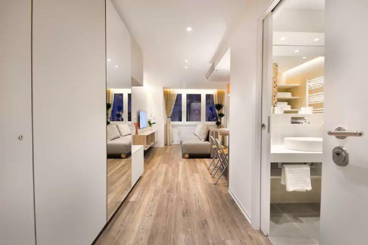 ★ Exclusive Central Apartment ★ Free Garage ★ Liubliana Exterior foto